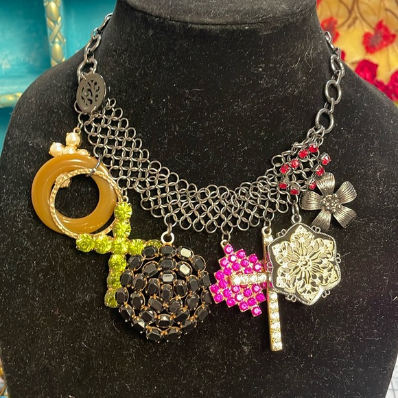 Jewelry - Unique mixed necklace